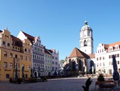 marktplatz mit frauenkirche